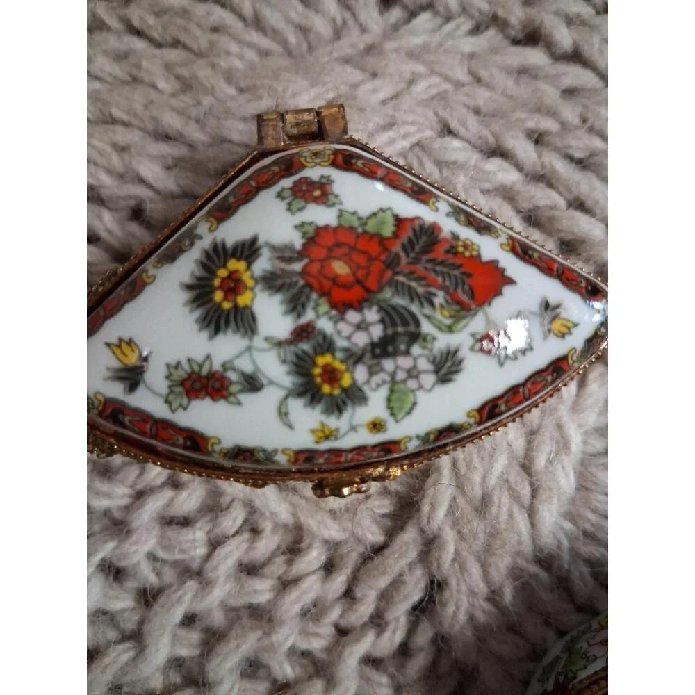 Vintage Floral Porcelain Trinket Box Set Of 3 With Hinged Lids & Gold Accents